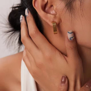 The L Earrings - C.J.ROCKER