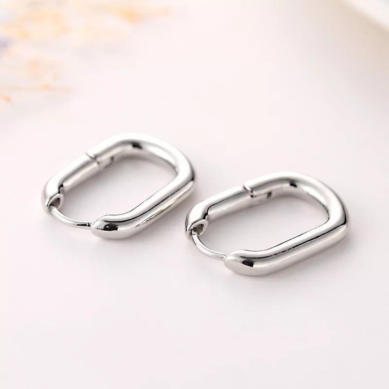 The Lila Hoop Earrings Silver - C.J.ROCKER