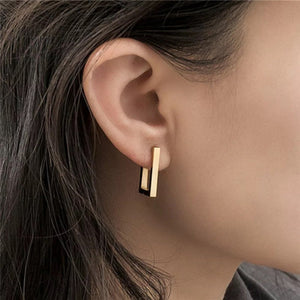 The Unstoppable Rectangular Hoop Earrings - C.J.ROCKER