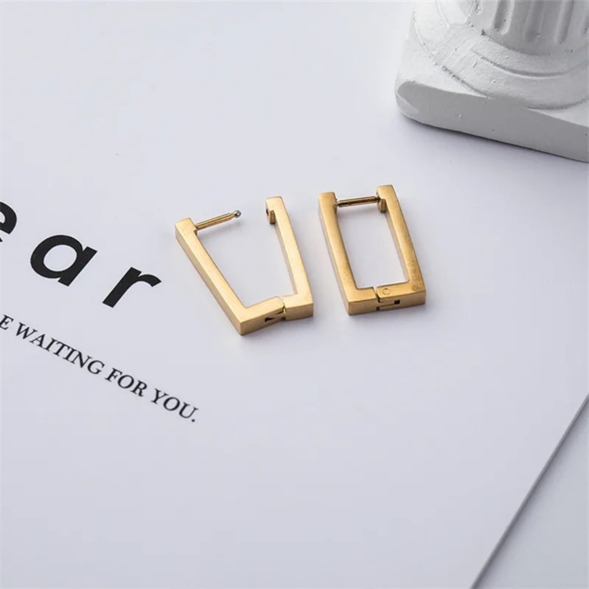 The Unstoppable Rectangular Hoop Earrings - C.J.ROCKER